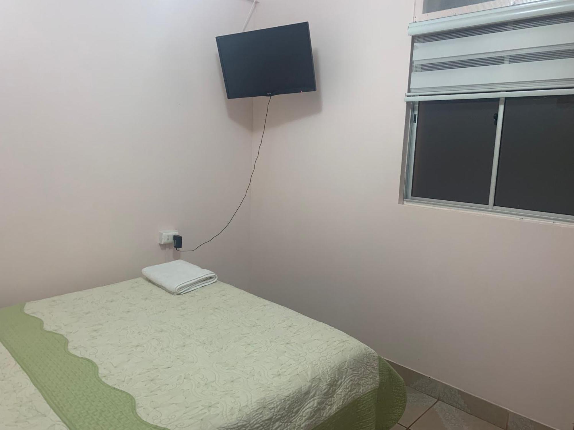 Hostal Iria อันโตฟากัสตา ภายนอก รูปภาพ