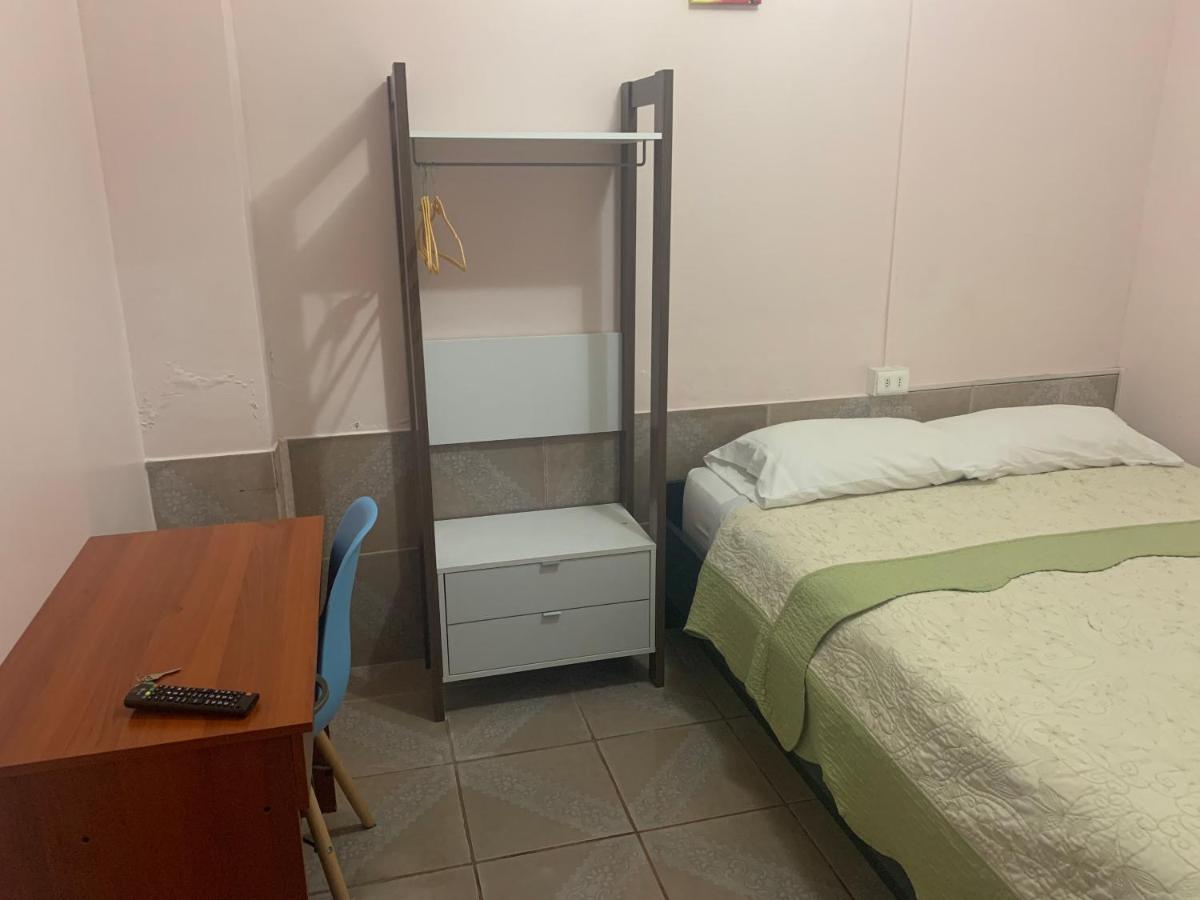 Hostal Iria อันโตฟากัสตา ภายนอก รูปภาพ